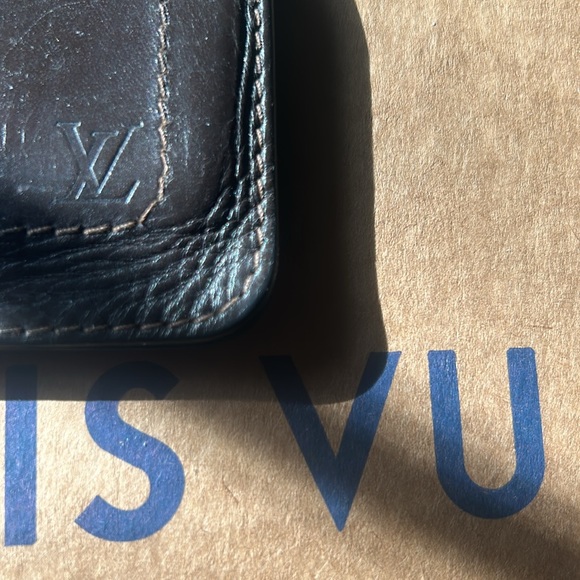LOUIS VUITTON BROWN UTAH LEATHER SMALL WALLET - Picture 2 of 4